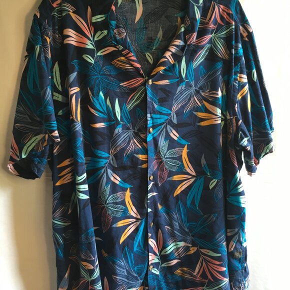 Size XXL Old Navy button up Hawaiian  short sleeve shirt 54" chest - Picture 1 of 4